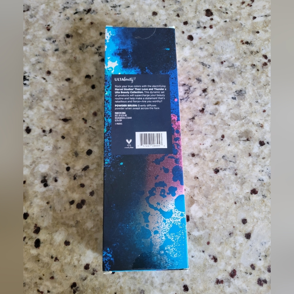 Ulta Beauty Marvel Thor Powder Brush - Picture 3 of 5